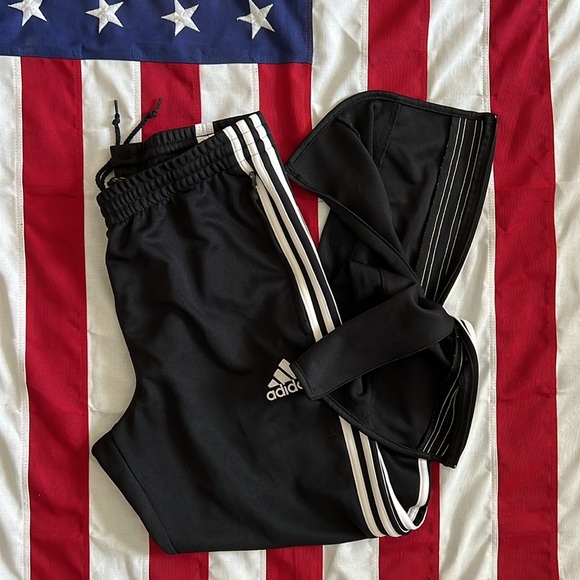 Adidas joggers - Picture 4 of 13